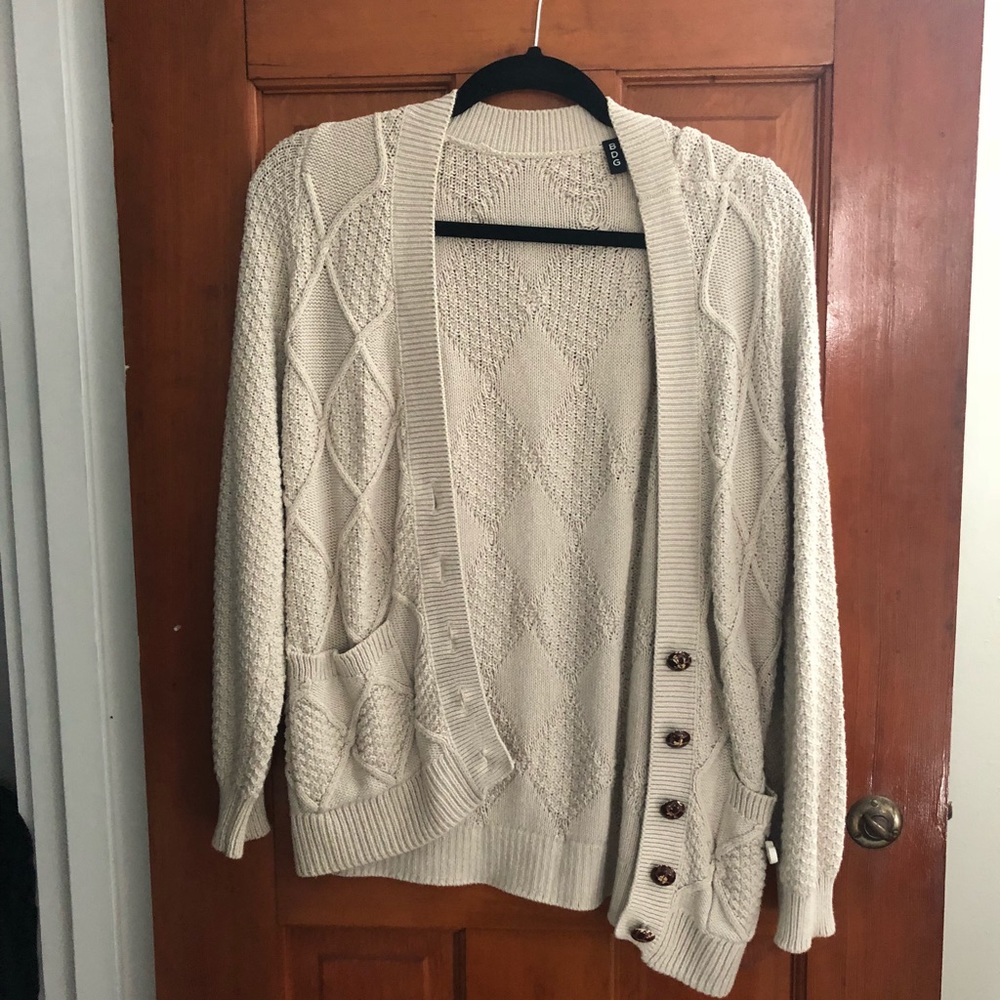 Patterned loose cardigan